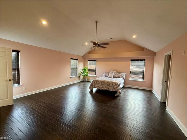 4616 Coral Reef LN, Virginia Beach, VA 23455