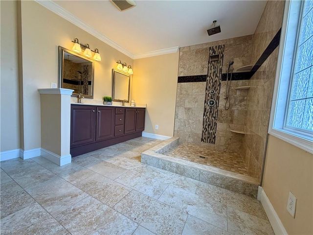 4616 Coral Reef LN, Virginia Beach, VA 23455