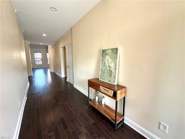 4616 Coral Reef LN, Virginia Beach, VA 23455