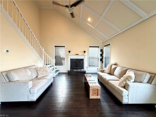 4616 Coral Reef LN, Virginia Beach, VA 23455