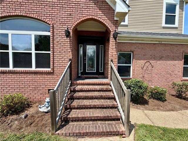 4616 Coral Reef LN, Virginia Beach, VA 23455
