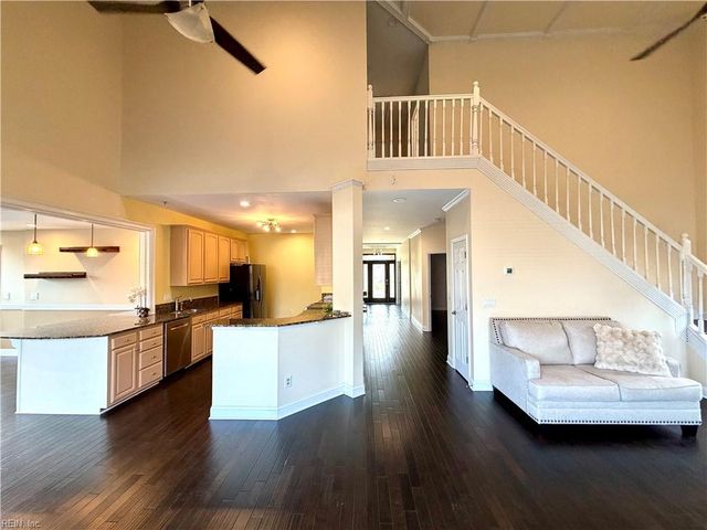 4616 Coral Reef LN, Virginia Beach, VA 23455