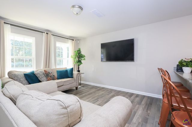 242 York Lane, Macon, GA 31220