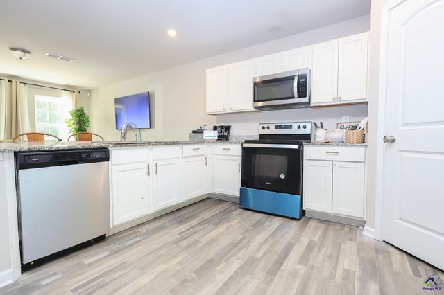 242 York Lane, Macon, GA 31220