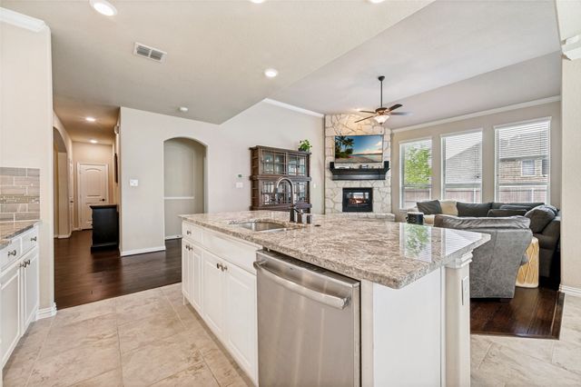 9886 Atlantic Lane, Frisco, TX 75035