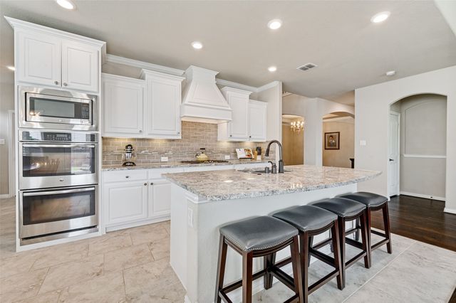 9886 Atlantic Lane, Frisco, TX 75035