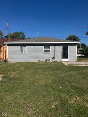 218 Cherry Street, Greenfield, IN 46140