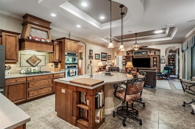 34115 AMERICANA AVENUE, Dade City, FL 33525