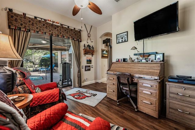 34115 AMERICANA AVENUE, Dade City, FL 33525