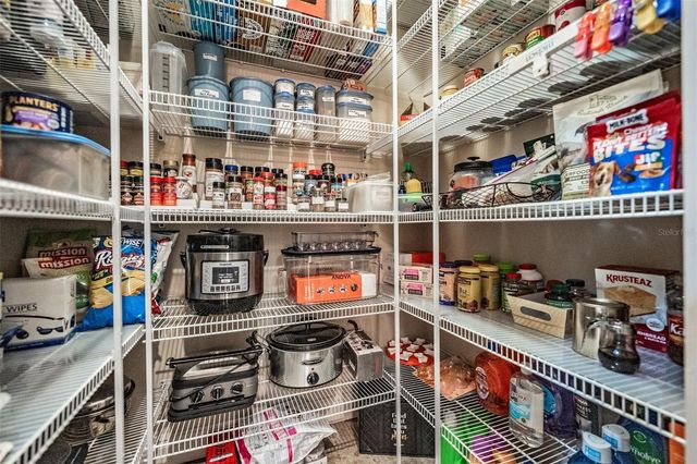 34115 AMERICANA AVENUE, Dade City, FL 33525