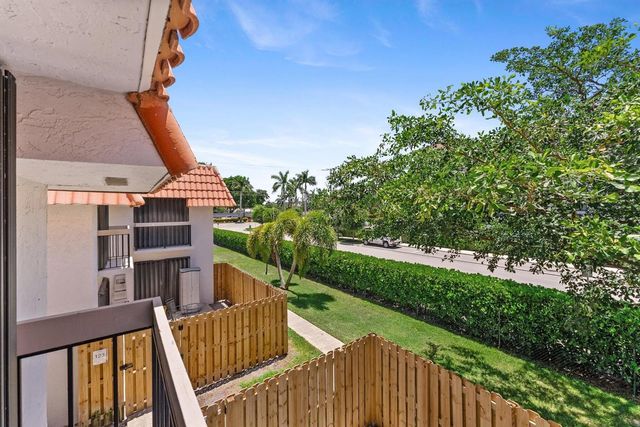 1251 S Federal Highway 120, Boca Raton, FL 33432