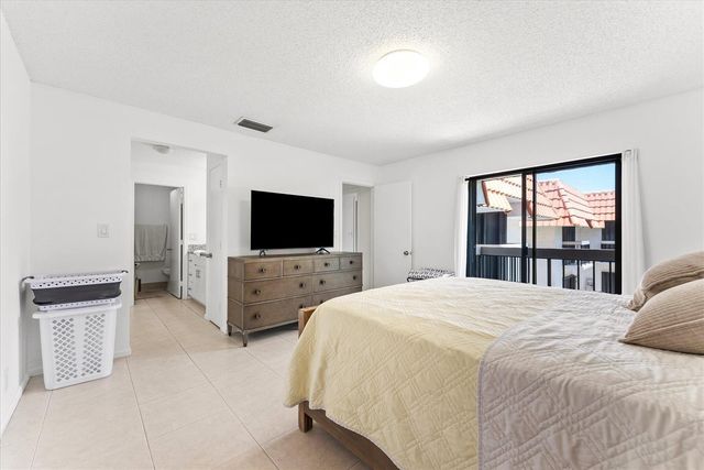 1251 S Federal Highway 120, Boca Raton, FL 33432