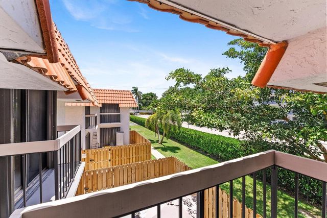 1251 S Federal Highway 120, Boca Raton, FL 33432