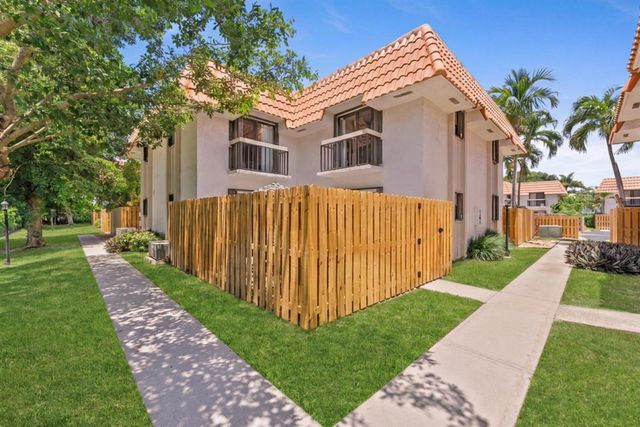 1251 S Federal Highway 120, Boca Raton, FL 33432