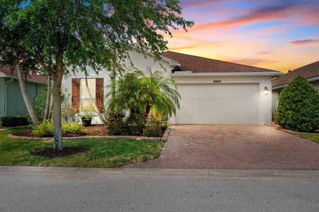 10095 SW Indian Lilac Trail, Port St. Lucie, FL 34987