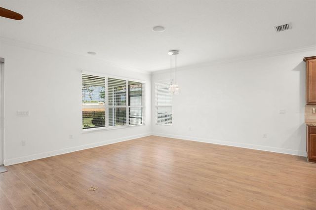 10095 SW Indian Lilac Trail, Port St. Lucie, FL 34987