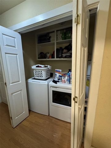 636 E Kempner ST, Mabank, TX 75147