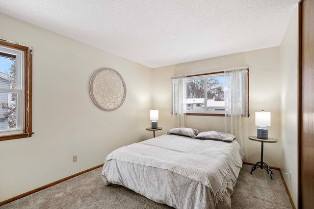 10572 Crooked Lake Boulevard NW, Coon Rapids, MN 55433