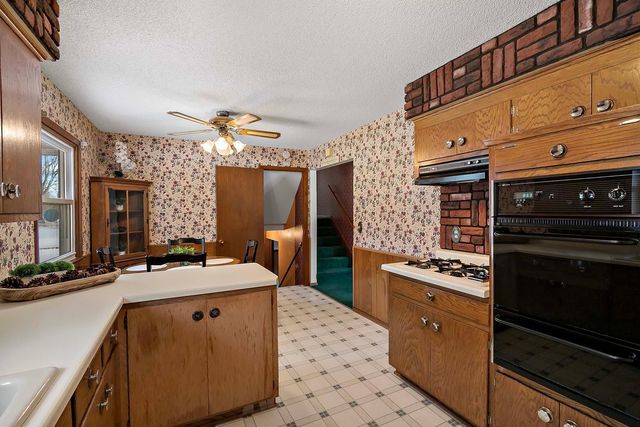 10572 Crooked Lake Boulevard NW, Coon Rapids, MN 55433