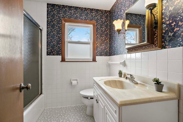 10572 Crooked Lake Boulevard NW, Coon Rapids, MN 55433