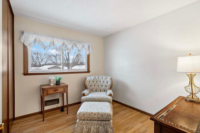 10572 Crooked Lake Boulevard NW, Coon Rapids, MN 55433