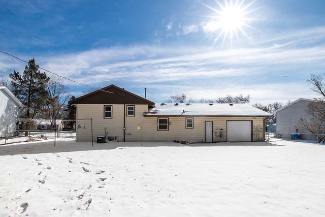 10572 Crooked Lake Boulevard NW, Coon Rapids, MN 55433