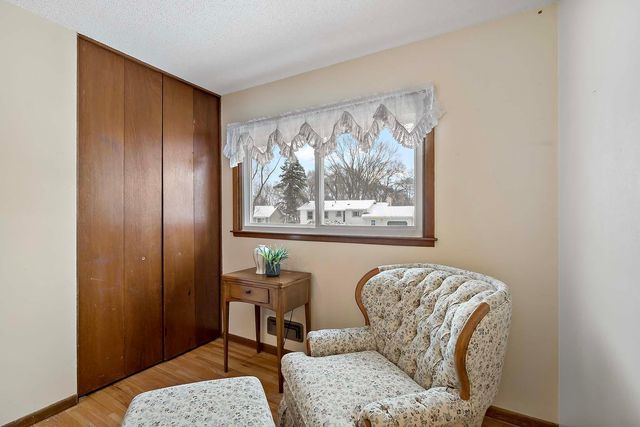 10572 Crooked Lake Boulevard NW, Coon Rapids, MN 55433