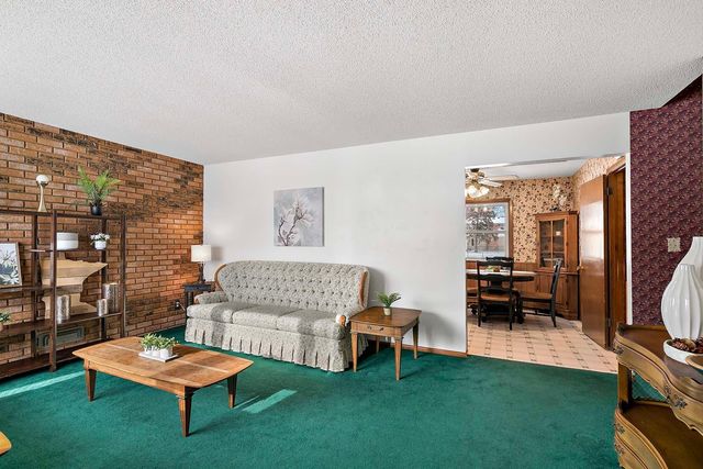 10572 Crooked Lake Boulevard NW, Coon Rapids, MN 55433