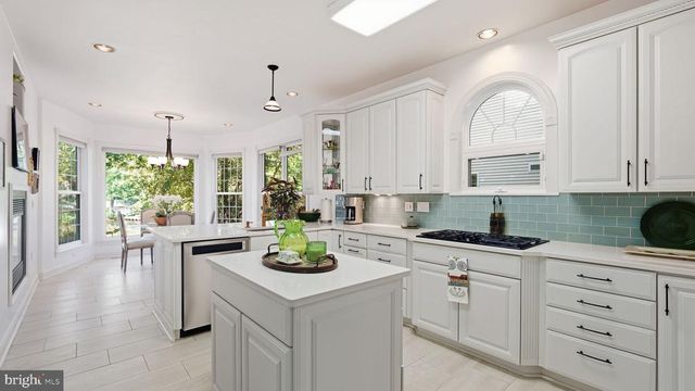 143 EDGEMONT CIR, Locust Grove, VA 22508