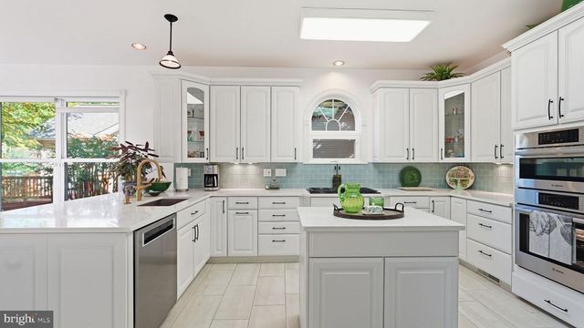 143 EDGEMONT CIR, Locust Grove, VA 22508