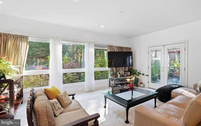 143 EDGEMONT CIR, Locust Grove, VA 22508