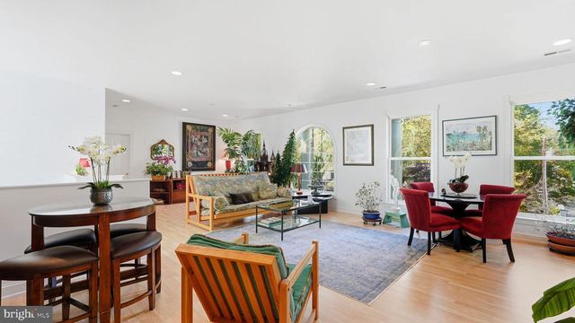 143 EDGEMONT CIR, Locust Grove, VA 22508