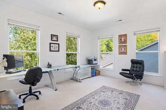 143 EDGEMONT CIR, Locust Grove, VA 22508