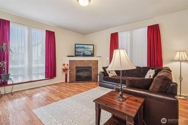 11417 185th Street E, Puyallup, WA 98374