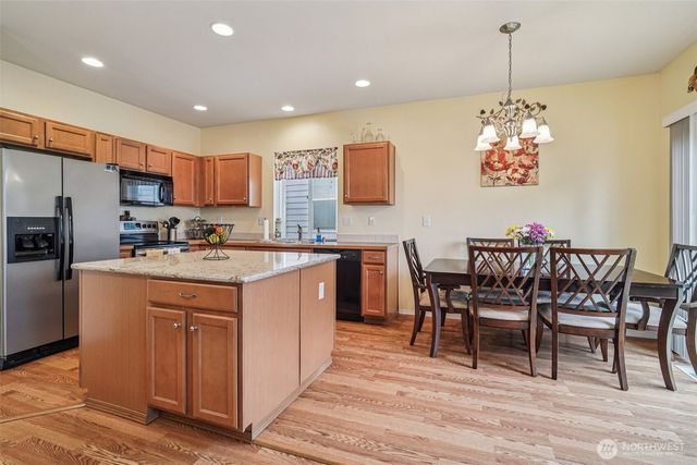 11417 185th Street E, Puyallup, WA 98374