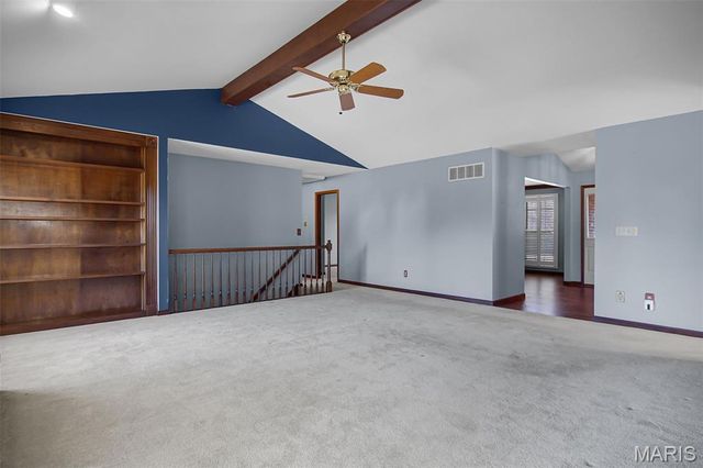 6449 Bluff Farm Drive, St Louis, MO 63129