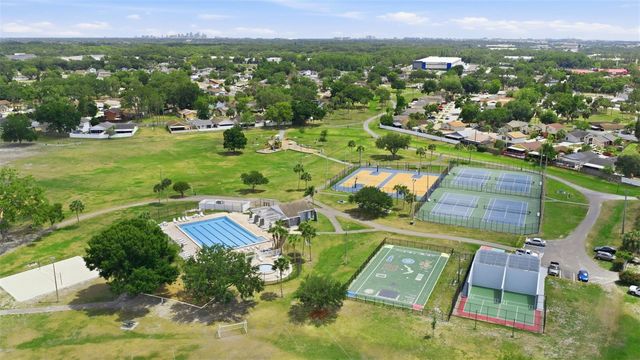 10315 CHADBOURNE DRIVE, Tampa, FL 33624
