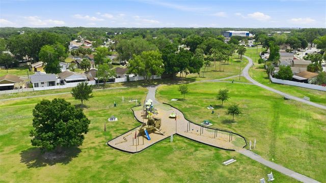 10315 CHADBOURNE DRIVE, Tampa, FL 33624