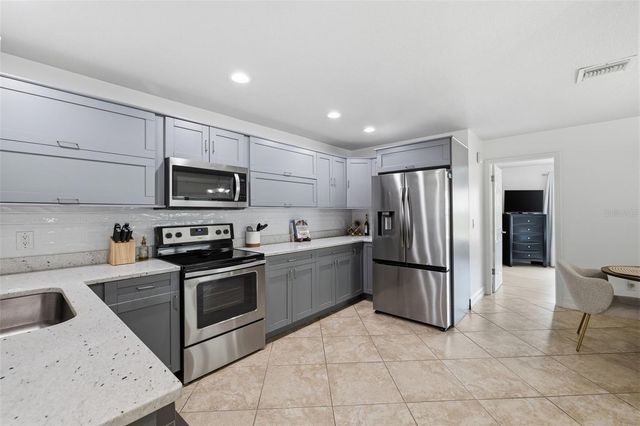 10315 CHADBOURNE DRIVE, Tampa, FL 33624