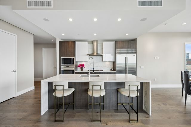 7901 Windrose Avenue 806, Plano, TX 75024