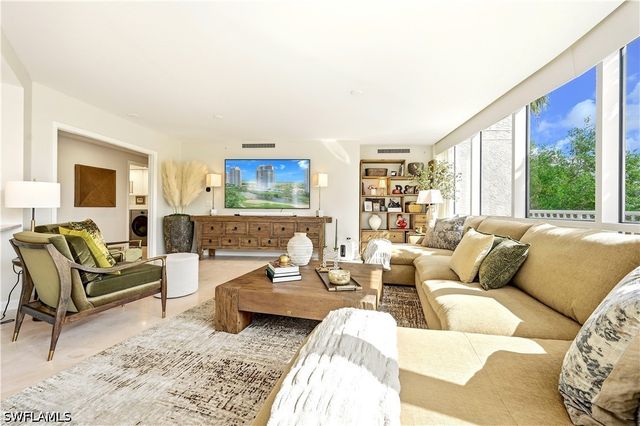 4801 Bonita Bay BLVD 301, Bonita Springs, FL 34134