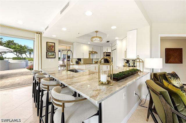 4801 Bonita Bay BLVD 301, Bonita Springs, FL 34134