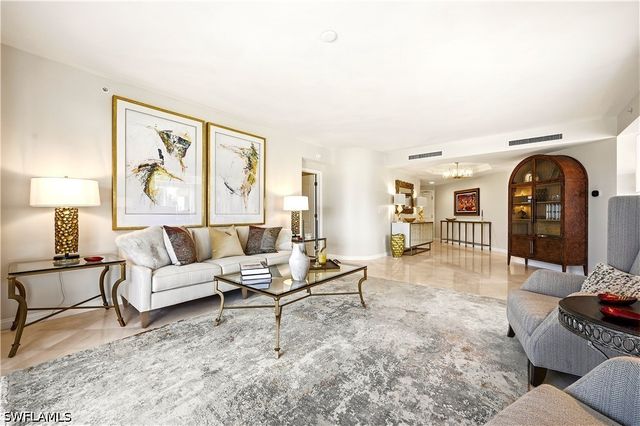 4801 Bonita Bay BLVD 301, Bonita Springs, FL 34134