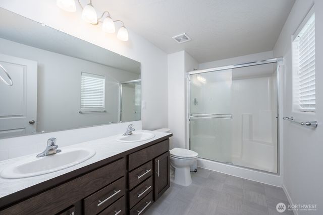 4256 W Wood Court, Moses Lake, WA 98837