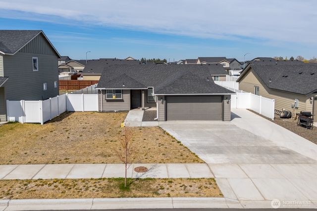 4256 W Wood Court, Moses Lake, WA 98837