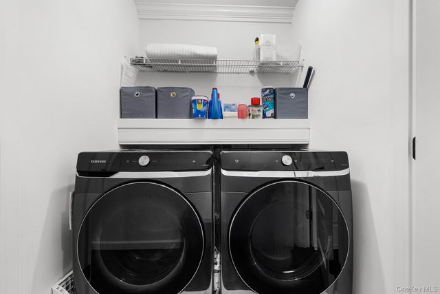 14 E 5th Street, Huntington, NY 11746