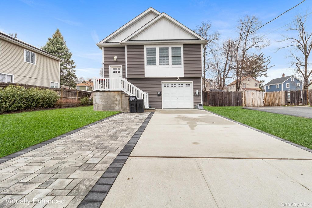 14 E 5th Street, Huntington, NY 11746