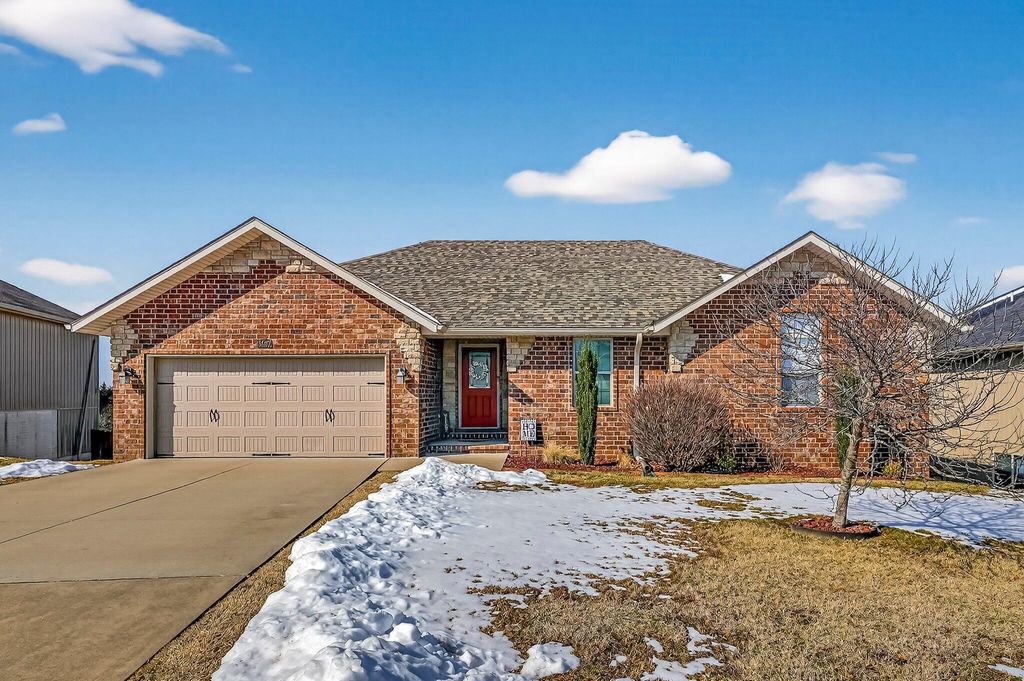 5637 S Lexington Avenue, Springfield, MO 65810