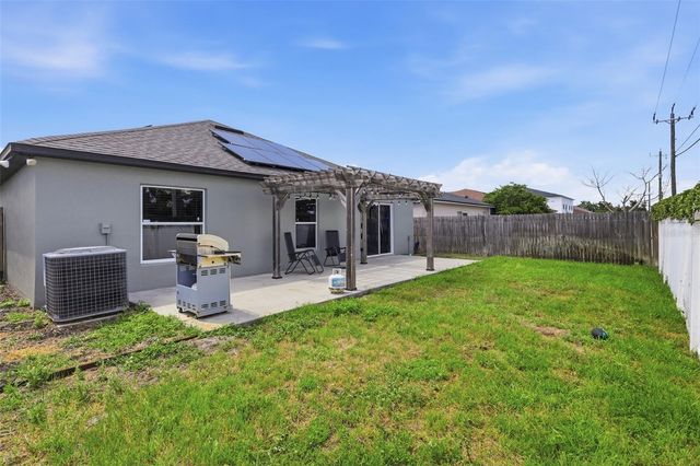399 FAIRFIELD DRIVE, Sanford, FL 32771
