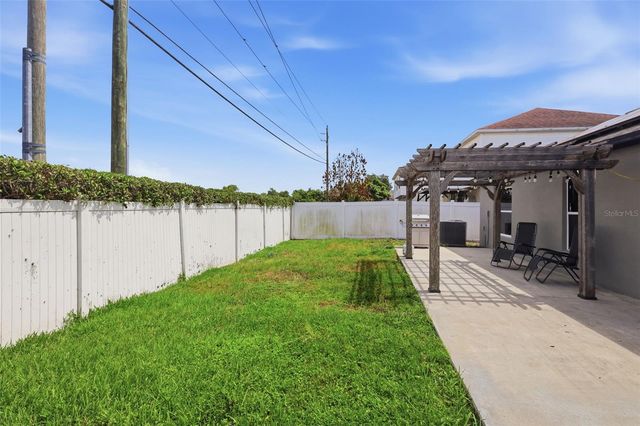 399 FAIRFIELD DRIVE, Sanford, FL 32771